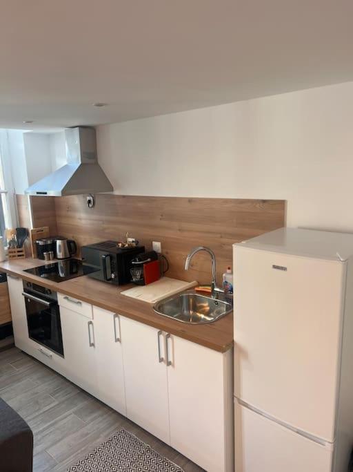 T2 Neuf Et Moderne Climatiser Avec Netflix Amazon Marsilia Exterior foto
